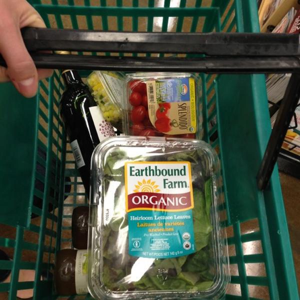 Photo taken at Whole Foods Market by Melissa S. on 11/25/2012-美国得克萨斯州休斯敦韦斯特海默路11445 Photo taken at Whole Foods Market by Melissa S. on 11/25/2012