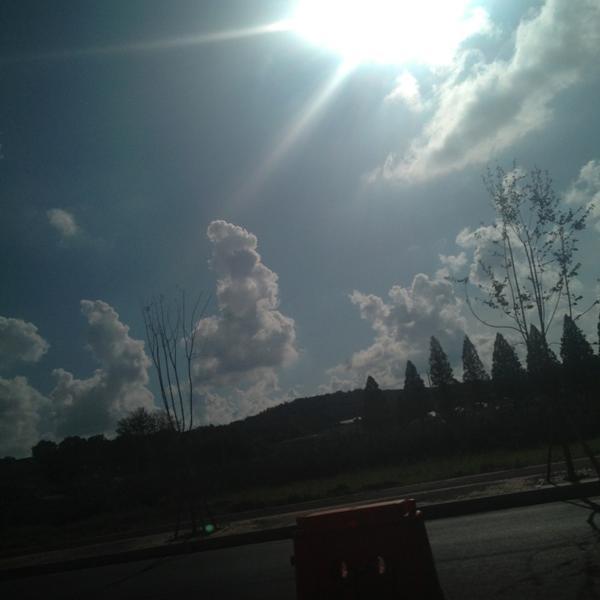 Photo taken at 이마트 / E-Mart by Hyejung K. on 8/15/2013-京畿道坡州市想党区10号易买得超市 Photo taken at 이마트 / E-Mart by Hyejung K. on 8/15/2013