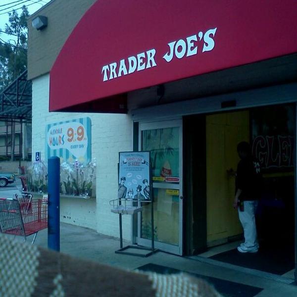 Photo taken at Trader Joe's by Rita M. on 5/1/2012-加尼福尼亚格伦代尔阿拉斯加大道103 Photo taken at Trader Joe's by Rita M. on 5/1/2012