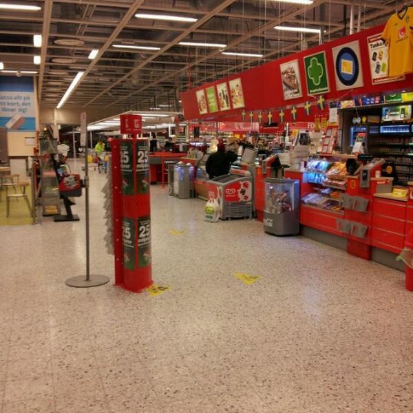 Photo taken at Coop Forum by Paul P. on 12/1/2012