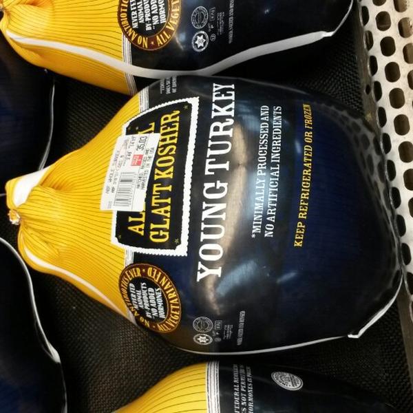 Photo taken at Trader Joe's by Dianne -美国伊利诺斯州丹尼森市奥格登大道122 Photo taken at Trader Joe's by Dianne