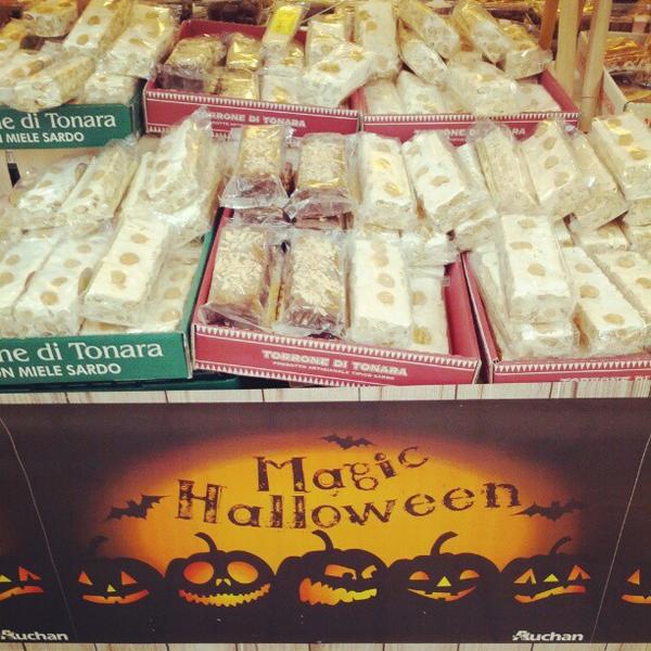 Photo taken at Auchan Casal Bertone by Roldano D. on 10/28/2012-意大利拉齐奥罗马阿尔贝托波利奥大街50 Photo taken at Auchan Casal Bertone by Roldano D. on 10/28/2012