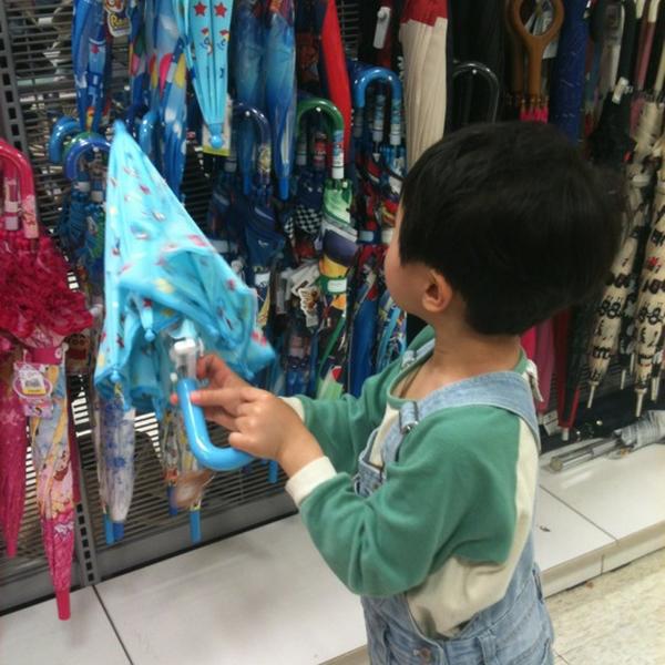 Photo taken at E-MART-Suji by Kwang Seob C. on 5/28/2012