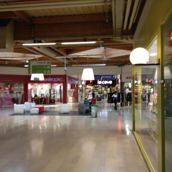 Photo taken at Carrefour by DANIEL D. on 3/7/2012