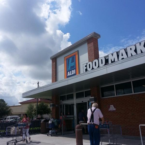 Photo taken at Aldi by Juana E. on 7/19/2013
