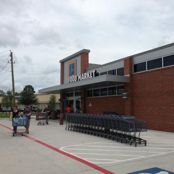 Photo taken at Aldi by Tiffany E. on 7/7/2013