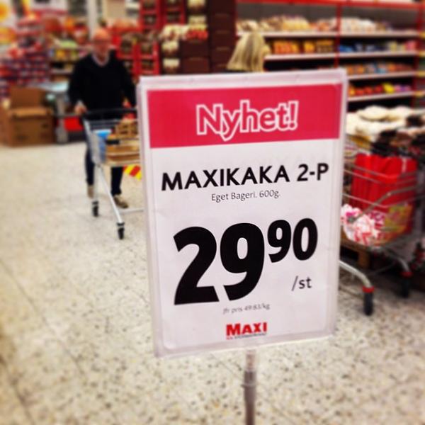 Photo taken at ICA Maxi by Gabor B. on 10/10/2013