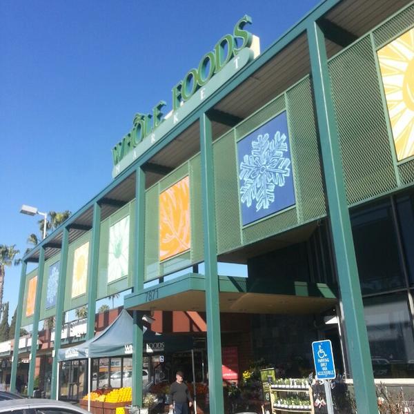Whole Foods Market全食超市洛杉矶店 加尼福尼亚西好莱坞圣莫尼卡大道7871(在北费尔法克斯大道)