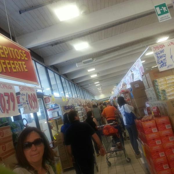 Photo taken at Iper Tosano by Simone V. on 5/24/2014-意大利威尼托蒙太奇里雅斯特大街51 Photo taken at Iper Tosano by Simone V. on 5/24/2014