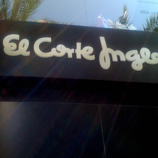 El Corte Inglés - Ropa图片库