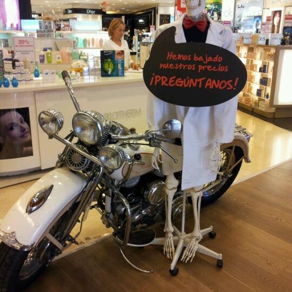 Photo taken at El Corte Inglés - Ropa by Enrique B. on 7/21/2012