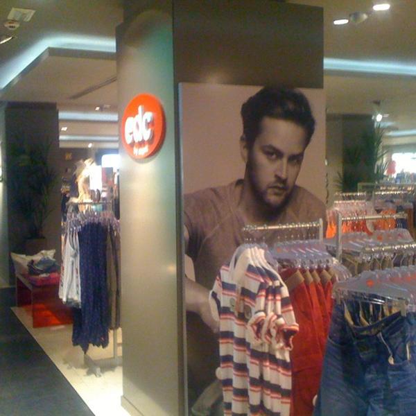 Photo taken at El Corte Inglés - Ropa by Dmitry S. on 6/23/2012