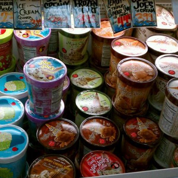 Photo taken at Trader Joe's by John R. on 12/1/2011-美国阿利桑那州凤凰城乳木果大道东4726 Photo taken at Trader Joe's by John R. on 12/1/2011