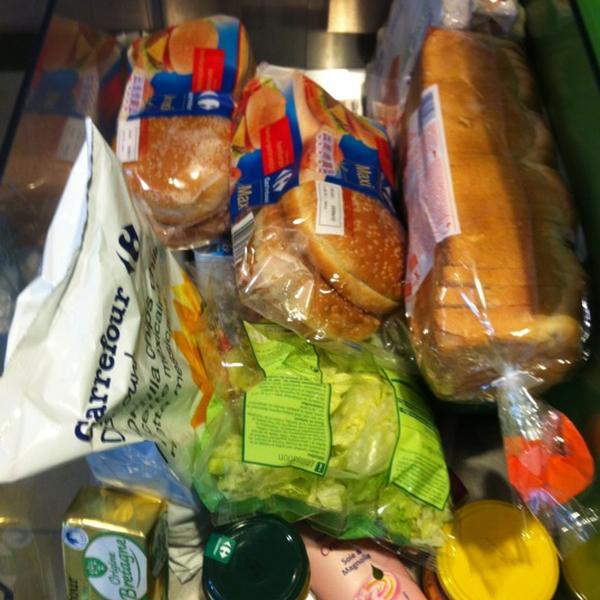 Carrefour 法国北部加莱海峡维勒班朱尔斯大克莱蒙广场47号