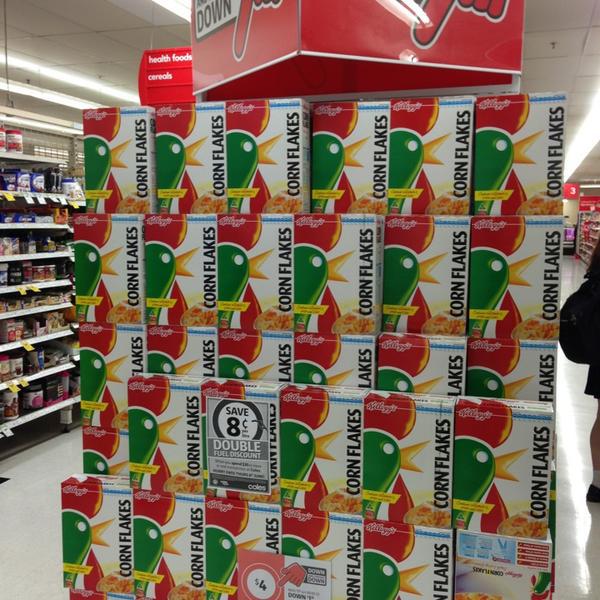 Photo taken at Coles by Ray H. on 6/4/2013-澳大利亚维多利亚州墨尔本克雷蒙天鹅街194-196 Photo taken at Coles by Ray H. on 6/4/2013