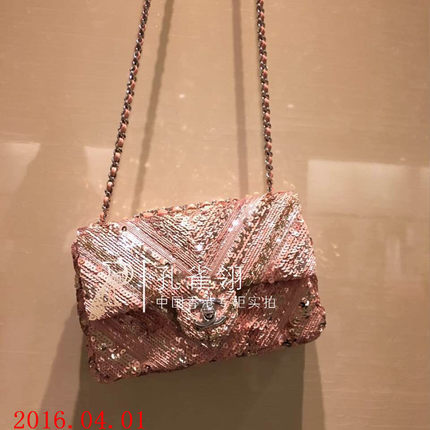 Chanel/香奈儿chanel女包16春款亮片装饰口盖单肩包 奢华链条包 Chanel/香奈儿chanel女包16春款亮片装饰口盖单肩包 奢华链条包