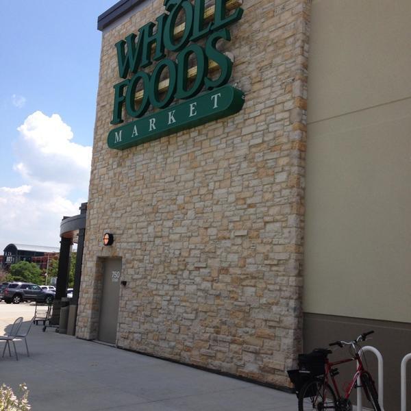 Photo taken at Whole Foods Market by Nurdan o. on 7/22/2013-伊利诺州埃尔金市绍姆堡镇马丁格尔路750号 Photo taken at Whole Foods Market by Nurdan o. on 7/22/2013