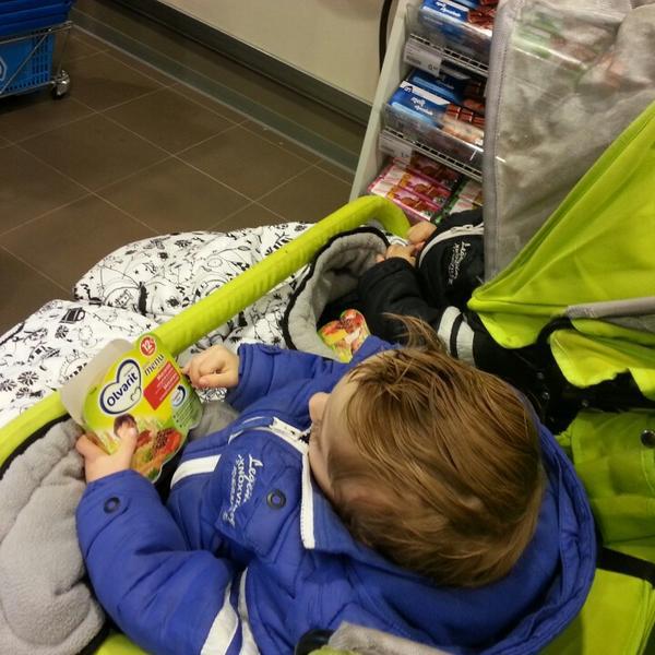Photo taken at Albert Heijn by Debora d. on 4/4/2013-荷兰南荷兰省鹿特丹派泼尔路151号 Photo taken at Albert Heijn by Debora d. on 4/4/2013