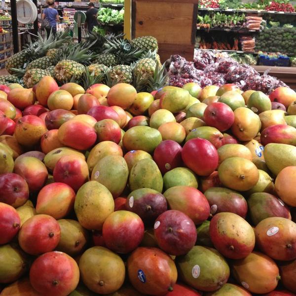 Photo taken at Whole Foods Market by Webster88 on 5/19/2013-美国加利福尼亚州洛杉矶费尔法克斯大道6350 Photo taken at Whole Foods Market by Webster88 on 5/19/2013