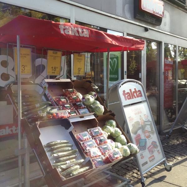 Photo taken at Fakta by AKARAT S. on 5/18/2012