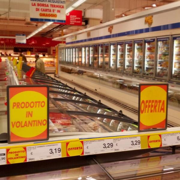 Photo taken at Auchan by L S. on 3/17/2013-意大利威尼斯唐托萨托街22 Photo taken at Auchan by L S. on 3/17/2013