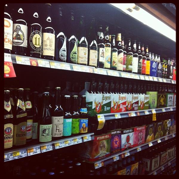 Photo taken at Whole Foods Market by Bruno D. on 5/30/2012-美国弗吉尼亚州格伦 - 阿伦西广场街11173 Photo taken at Whole Foods Market by Bruno D. on 5/30/2012