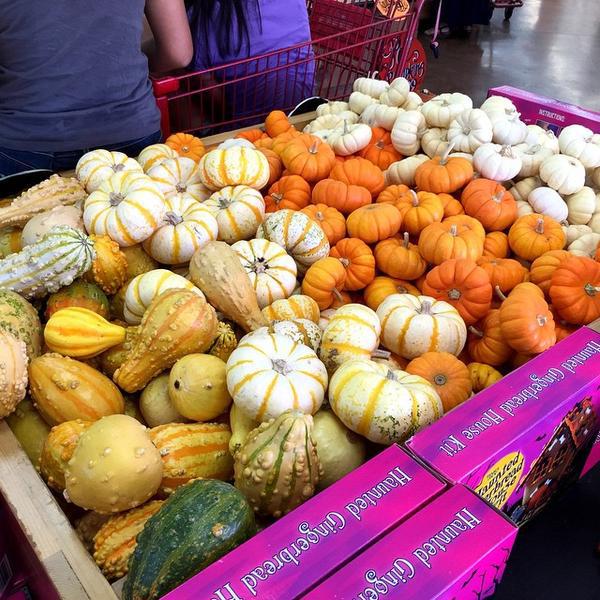 Photo taken at Trader Joe's by Tohru K. on 10/6/2014