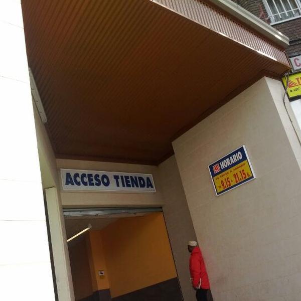 Photo taken at Mercadona by Pablo V. on 4/21/2012