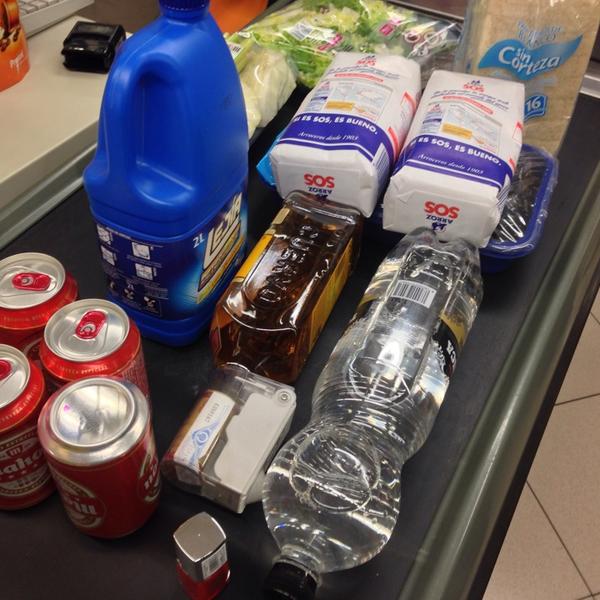 Photo taken at Mercadona by Jaime Anselmo P. on 10/18/2013