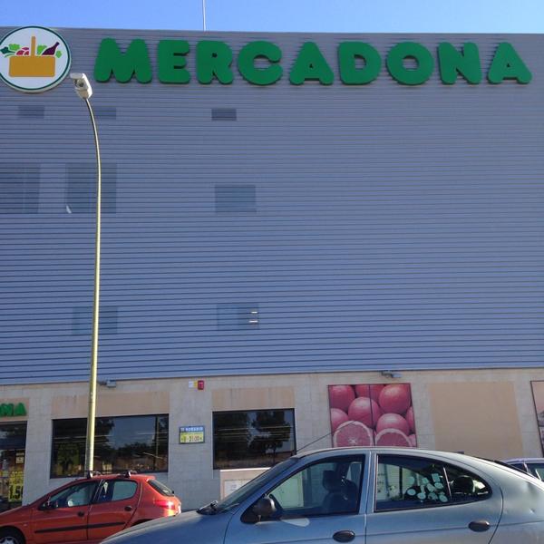 Photo taken at Mercadona by Fran S. on 6/28/2014