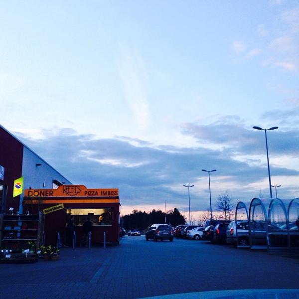 Photo taken at EDEKA center Endt Lojewski by Derkan on 2/25/2014