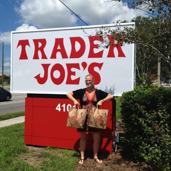 Photo taken at Trader Joes by CS on 9/28/2012-美国佛罗里达州萨拉索塔塔米亚米街南4101 Photo taken at Trader Joes by CS on 9/28/2012