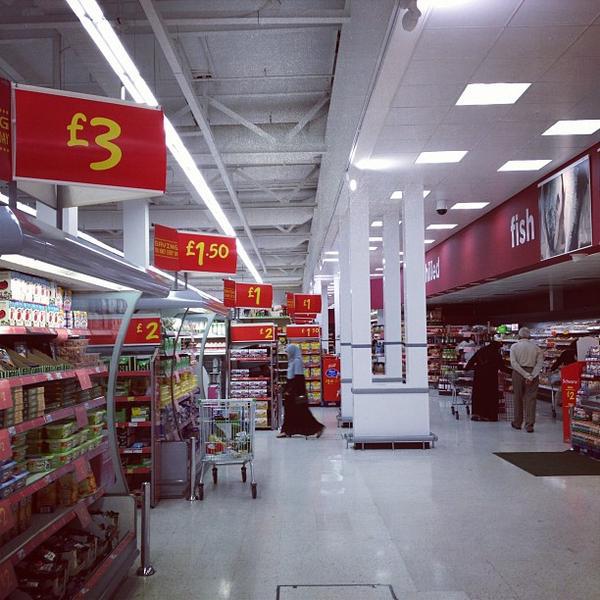 Photo taken at Asda by EMKWAN on 9/3/2012-英国莱斯特郡奥德比城莱斯特路 Photo taken at Asda by EMKWAN on 9/3/2012