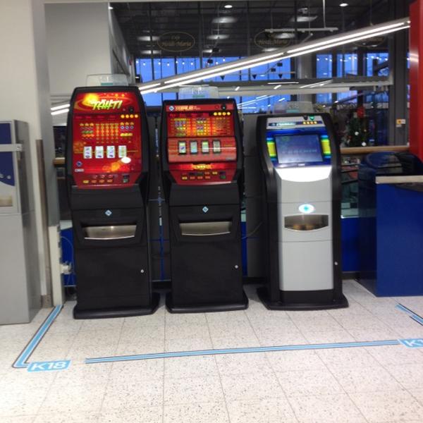 Photo taken at S-market by Felix S. on 12/20/2011-新地区万塔阿米瑞林路2 Photo taken at S-market by Felix S. on 12/20/2011