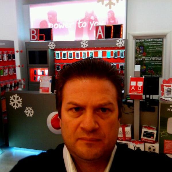 Photo taken at Centro Commerciale Auchan Monza by Teresio F. on 12/20/2011-意大利伦巴第蒙扎拉里奥路17 Photo taken at Centro Commerciale Auchan Monza by Teresio F. on 12/20/2011