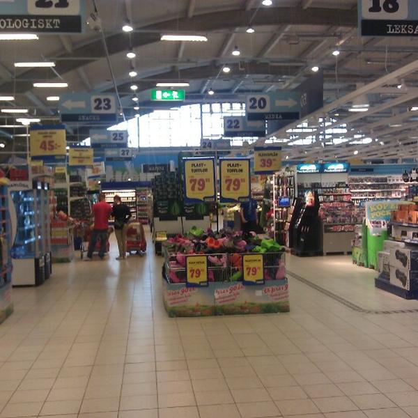 Photo taken at City Gross Bromma by Pontus B. on 7/19/2012