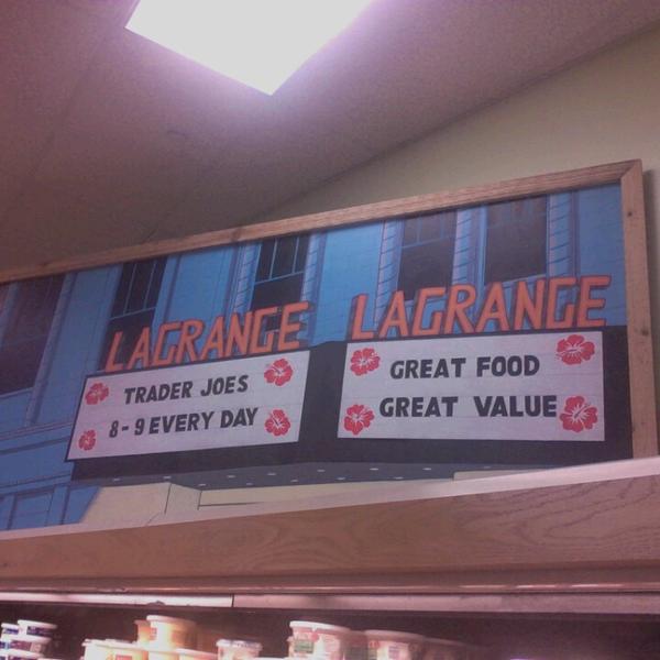 Photo taken at Trader Joe's by Dianne -伊利诺州拉格兰奇市奥格登大道拉格兰奇路北25号 Photo taken at Trader Joe's by Dianne