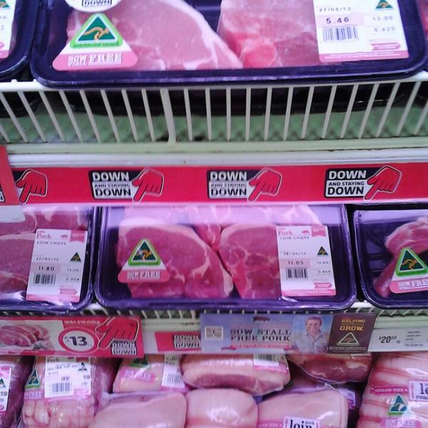 Photo taken at Coles by velocity on 5/21/2013-澳大利亚昆士兰州布里斯班新农场梅瑟路85 Photo taken at Coles by velocity on 5/21/2013