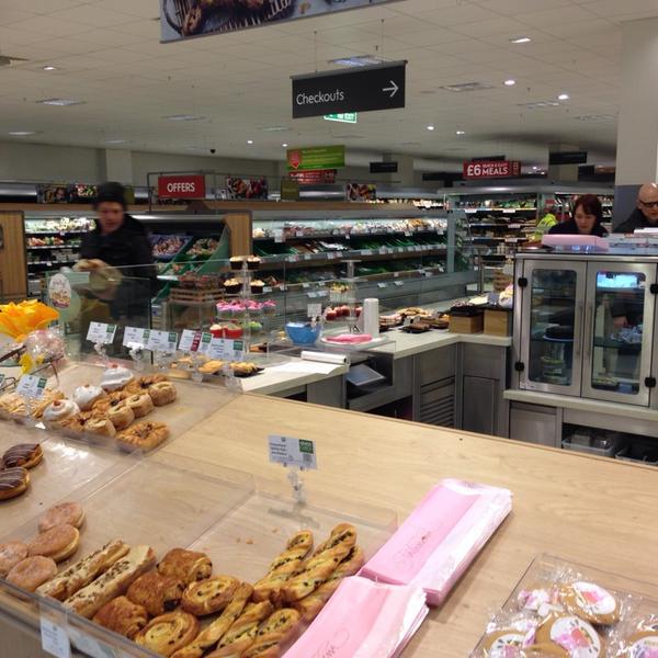 Photo taken at Waitrose by Lisette on 2/23/2014-英国利兹米恩伍德卡尔顿大道 Photo taken at Waitrose by Lisette on 2/23/2014