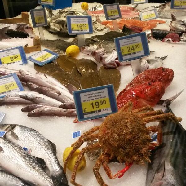 Photo taken at Auchan by Vladimir M. on 4/29/2014-意大利撒丁岛卡利亚里圣西蒙娜路60 Photo taken at Auchan by Vladimir M. on 4/29/2014