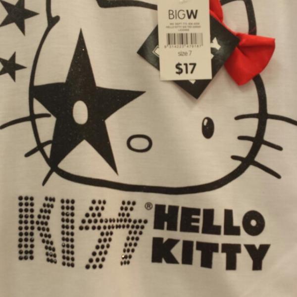 Photo taken at Big W by Gabby H. G. on 2/1/2014-维多利亚3108唐卡斯特西苑唐卡斯特619路(在威廉姆森路) Photo taken at Big W by Gabby H. G. on 2/1/2014