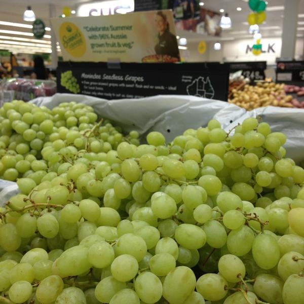 Photo taken at Woolworths by Dian P. on 1/26/2013-澳大利亚新南威尔士州悉尼安克利夫圣78-96 Photo taken at Woolworths by Dian P. on 1/26/2013