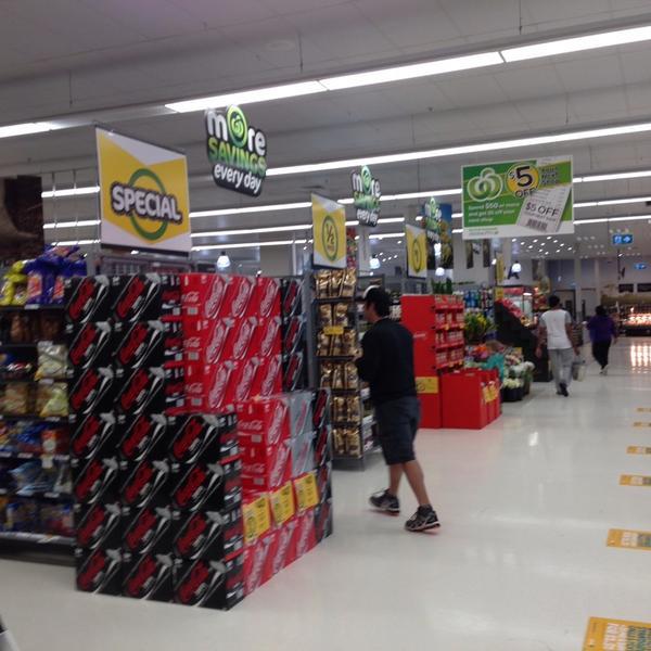Photo taken at Woolworths by Elliot C. on 8/22/2014-澳大利亚新南威尔士州悉尼安克利夫圣78-96 Photo taken at Woolworths by Elliot C. on 8/22/2014