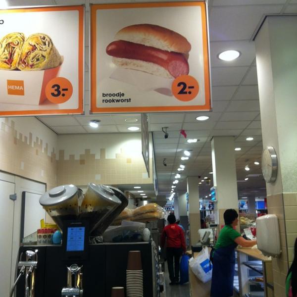 Photo taken at HEMA by Rick v. on 2/28/2012