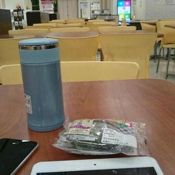 Photo taken at イオン 品川シーサイド店 フードコート by Kanchan N. on 5/1/2015