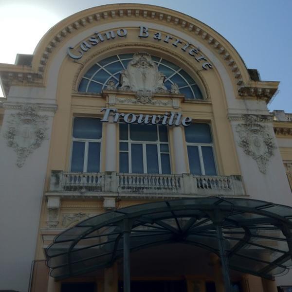 Photo taken at Casino Barrière de Trouville by MikaelDorian on 8/18/2012-法国下诺曼底滨海特鲁维尔福煦元帅广场 Photo taken at Casino Barrière de Trouville by MikaelDorian on 8/18/2012