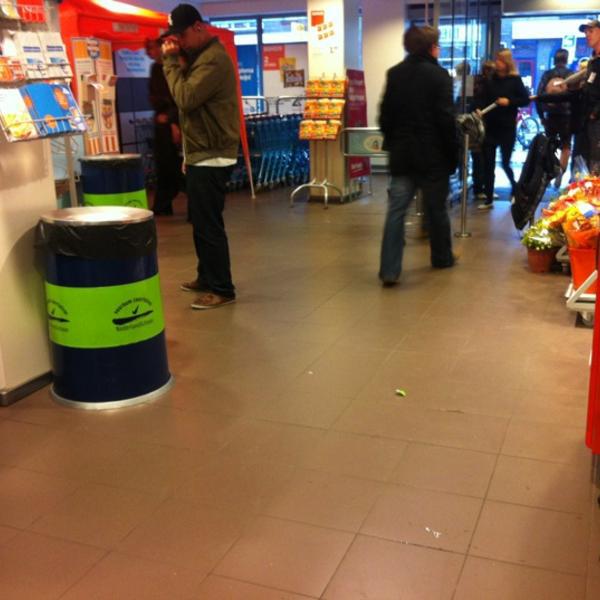 Photo taken at Albert Heijn by MccdH on 6/11/2012-荷兰乌特勒支阿姆斯特丹东南街之隔367号 Photo taken at Albert Heijn by MccdH on 6/11/2012