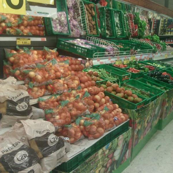 Photo taken at Mercadona by Jorge B. on 10/31/2011