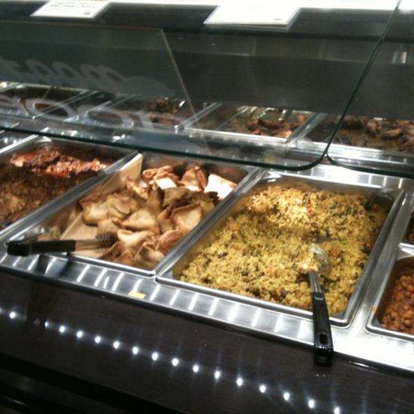 Photo taken at Whole Foods by Sid S. on 11/7/2012-南卡莱罗纳州哥伦比亚市克洛斯山路702号 Photo taken at Whole Foods by Sid S. on 11/7/2012