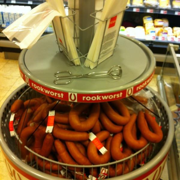 Photo taken at HEMA by Sander on 12/15/2012-荷兰南荷兰省旧拜耶兰伍斯特乌尔街34号 Photo taken at HEMA by Sander on 12/15/2012